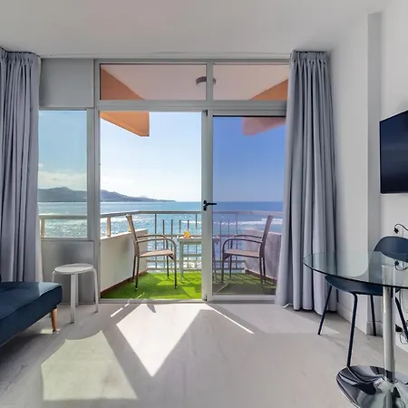 Апартаменти Over The Sea Lisos